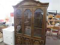 1971 Thomasville China Cabinet