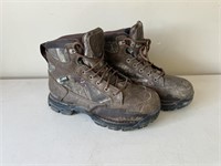 Size 7 Danner Gortex Boots