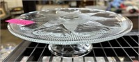 VTG PEDESTAL GLASS CAKE PLATTER HEARTS