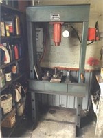 40 Ton Hydraulic Press