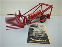 AC w/Farmhand Loader 1/16