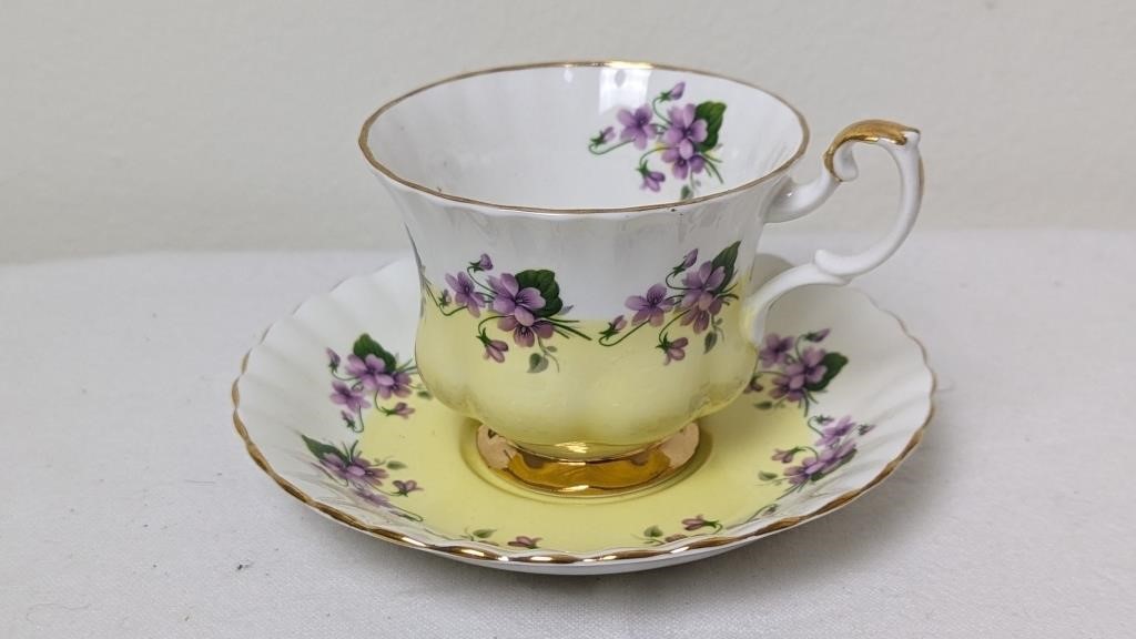 ROYAL ALBERT BONE CHINA