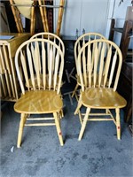 set of 4 arrow back wood chairs