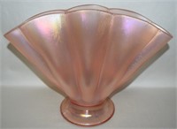 Vtg Fenton Velva Rose Stretch Glass Melon/Fan Vase