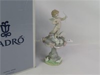 Lladro Porcelain Fountain of Love, Original Box