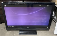 (JL) Sony Bravia TV 59” Works Model KDL52V5100
