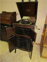 Victrola VV 90 20341 T.E. Clark Music Co. Cape