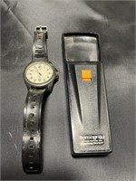 VINTAGE MEN'S TIMEX WATCH (AS IS) AND MAGNIFIER