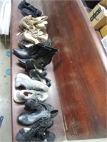 BOX OF MISC. SHOES SIZE 8 AND 9