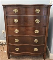 5 drawer Bassett furniture chest of drawers