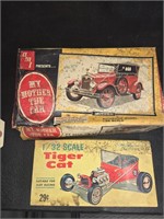 (2) VINTAGE CAR MODELS