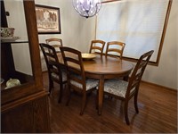 Dining Room Table & 6 chairs see description