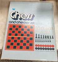W CHESS AND CHECKER SET / SHIPS