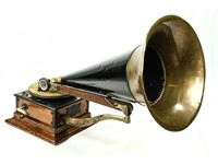 Victor R Disc Phonograph