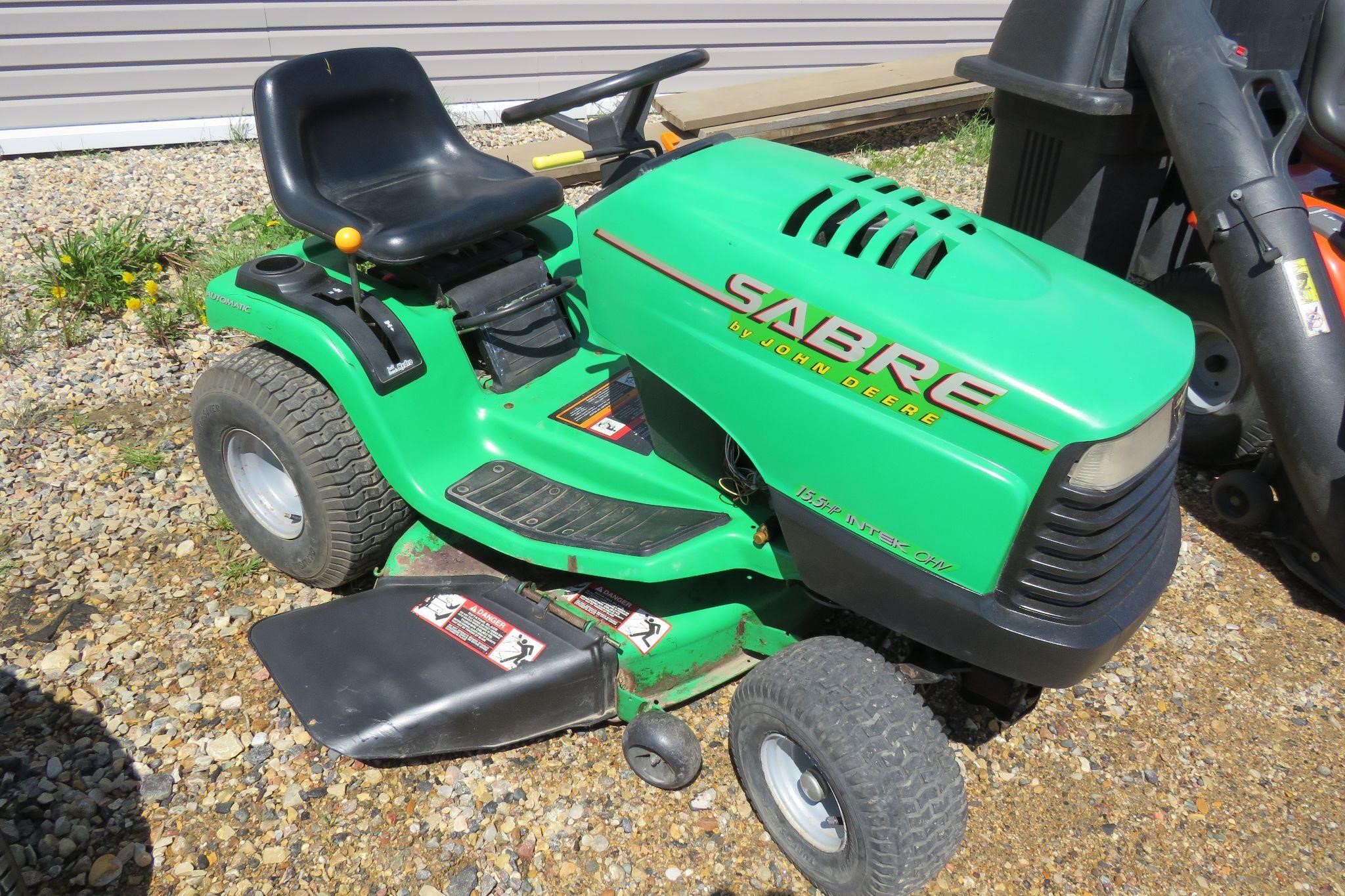 JOHN DEERE SABRE LAWN MOWER