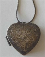 Vintage Sterling Silver Engraved Pattern Heart