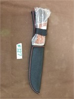 New fixed blade knife with case