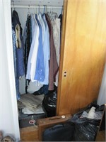 Bd2 539 - Contents of Closet