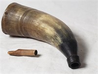 ANTIQUE CARVED POWDER HORN