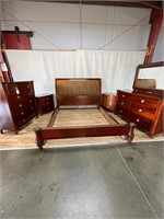 Mahogany Finish King 5pc Bedroom Set - Wear