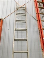 Aluminum 20 ft ext. ladder