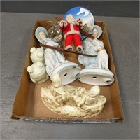 Porcelain Figurines, Santa Claus Figures - Etc