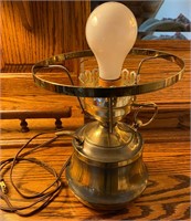 BRASS LAMP W/O SHADE