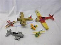 TOY AIRPLANES