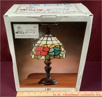 NIB Decorative Stained Glass Table Lamp