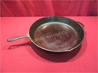 Lodge Cast Iron 15 1/2" Skillet