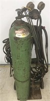Oxygen tank with a dolley