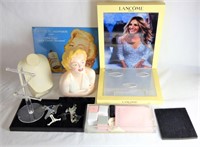 Marilyn Monroe Sign , Pandora Boxes, Lancome Displ