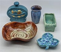 (KC) Pottery pieces, including a bottle from Avon