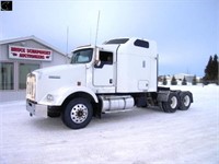 2003 Kenworth T-800 Aerocab Truck Tractor