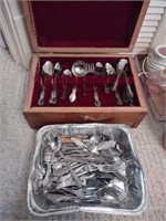 Set Flatware with wooden case and mixed flatware
