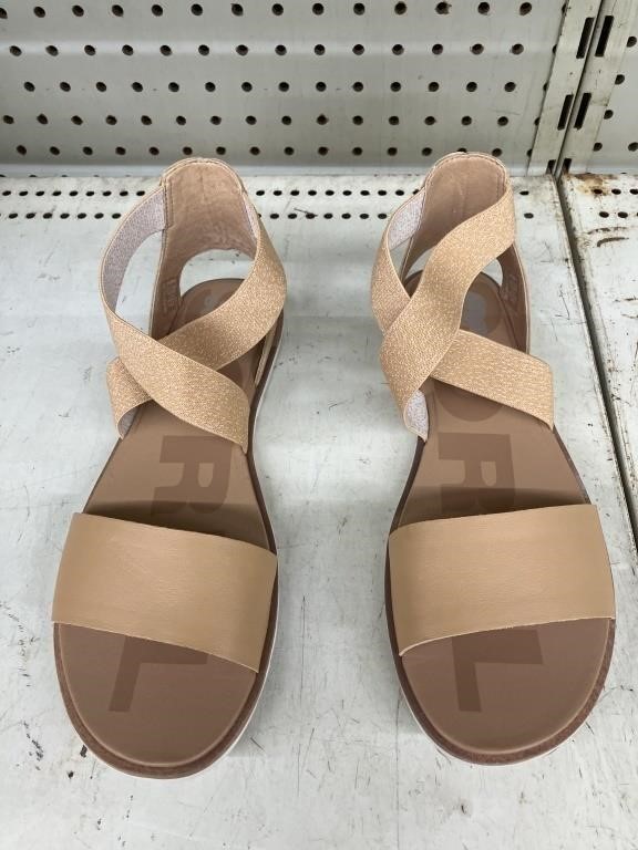 Sorel size 11 womens sandals