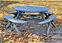 Octagon Picnic Table  as - is