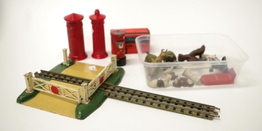 Collectables: Toys, Model Cars, Areoplanes & Soldiers