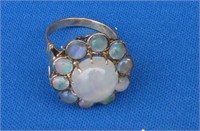 Opal 14kt Ladies ring