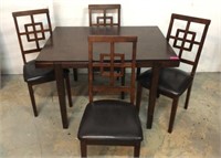 Dining Table w 4 Chairs Q3B