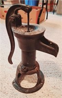 Antique Cast Iron Pitcher Pump