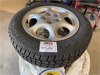Set of rims and tires for a Hyundai