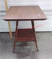 >Oak Parlor Table 24 in. square, Ball & Claw feet