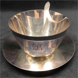 B Engraved Gorham Silver Plated Bowl YC877 & Sauce