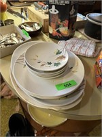 LOT OF MISC MELAMINE DISHES