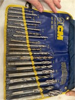 STEEL BIT SET W/HOLDER