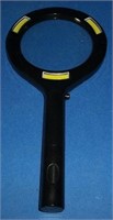 light up magnifying glass