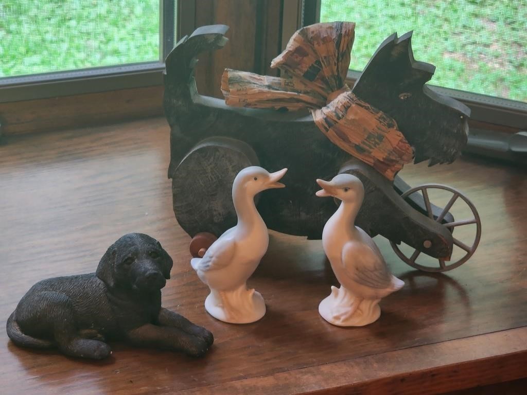 Wooden Dog, Geese +++