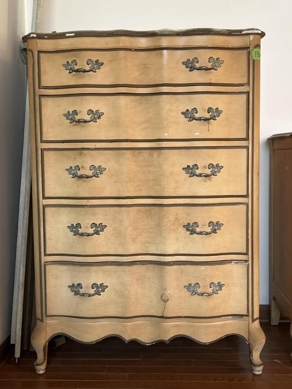 Chest of drawers