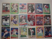 36 diff. 1029 HOF Lee Smith baseball cards